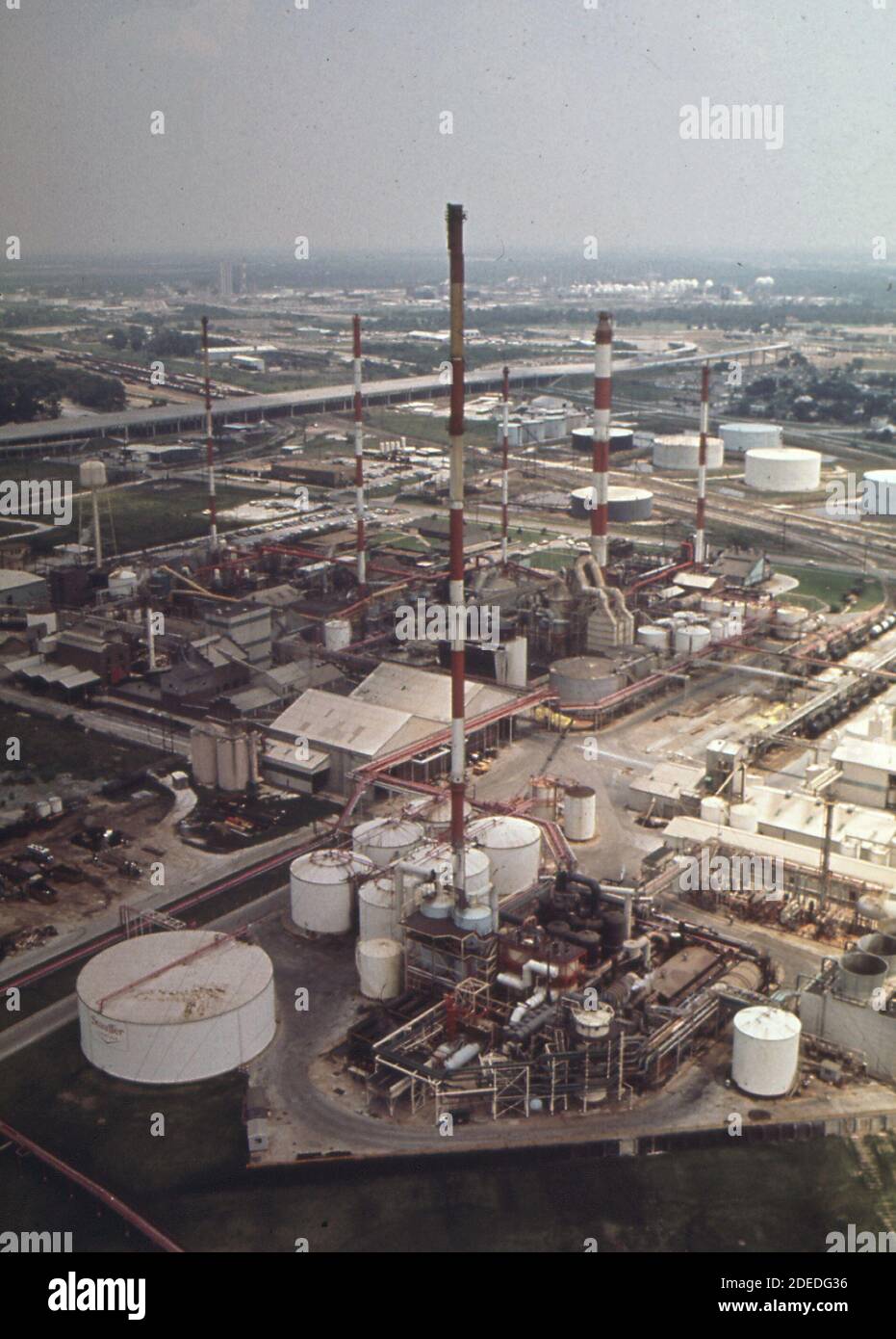 70s Photo (1973) la planta de Stauffer Chemical ha sido criticada por