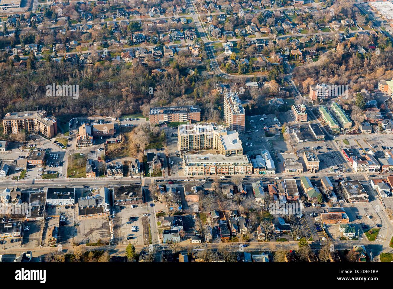 Una vista aérea de la histórica calle principal de Markham desde el este. Foto de stock