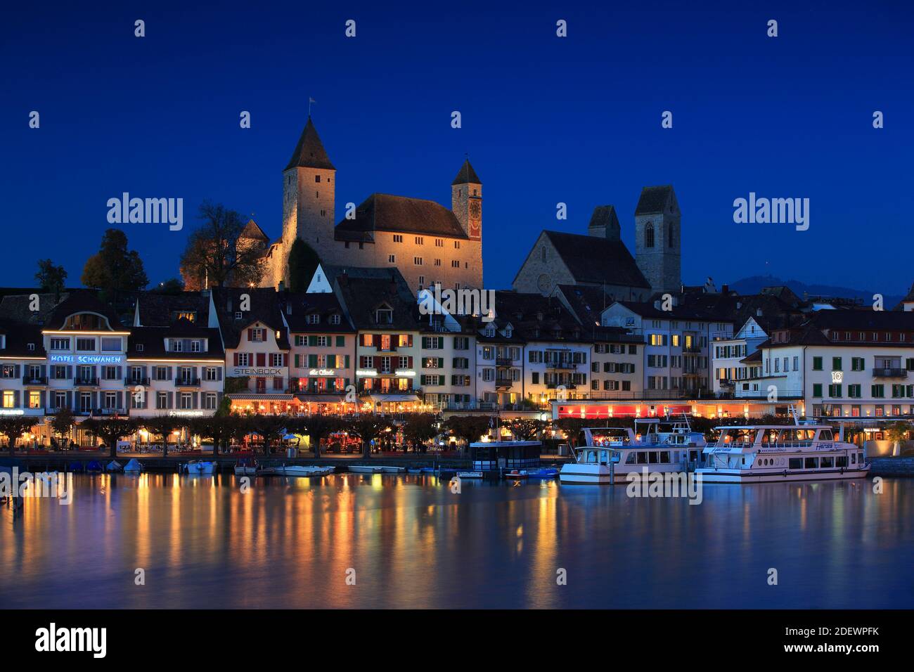 Geografía / viajes, Suiza, Castillo Rapperswil en el Lago Zurich, Derechos adicionales-liquidación-Info-no-disponible Foto de stock