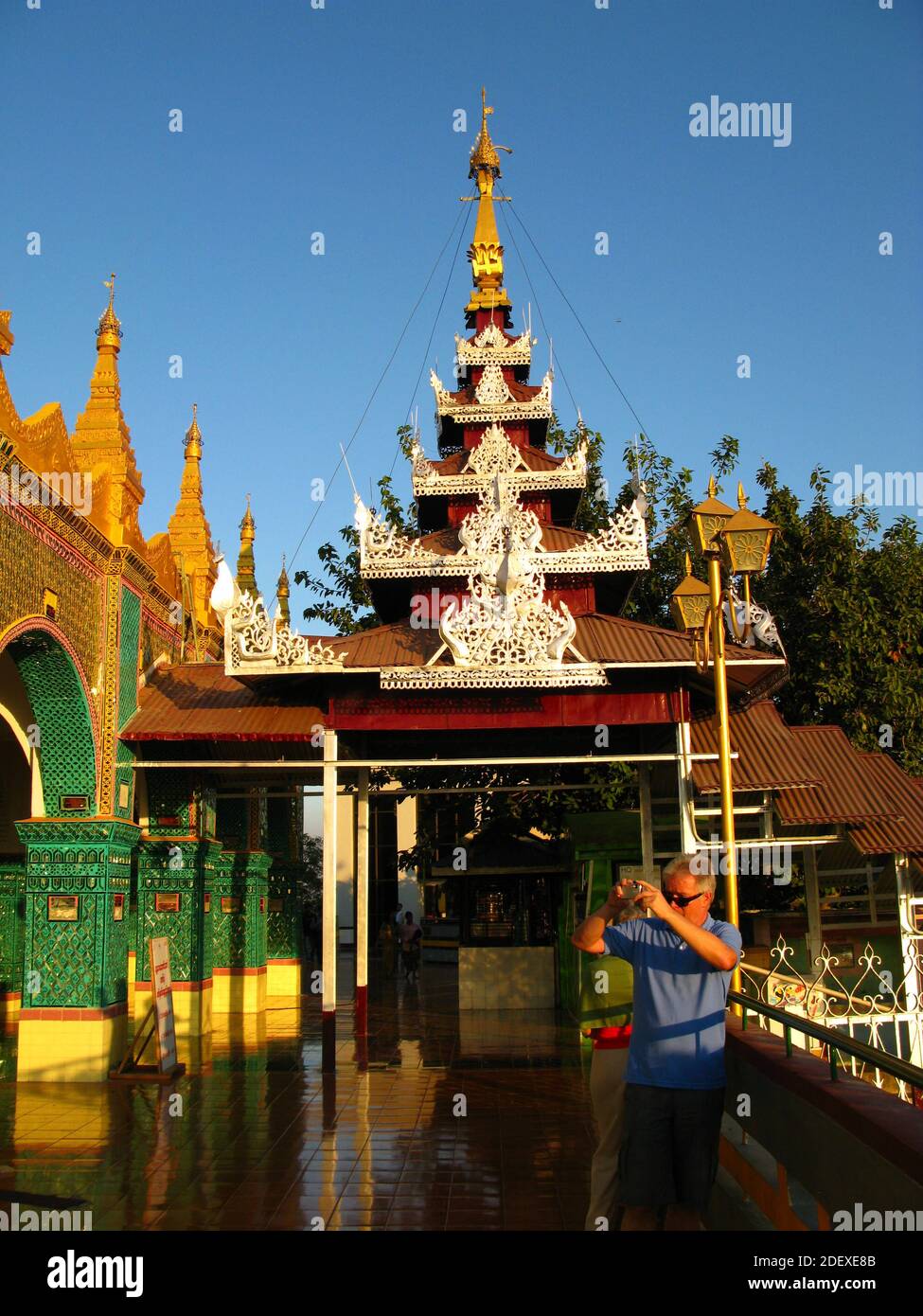 Su Taung Pyi Pagoda, Mandalay, Myanmar Foto de stock