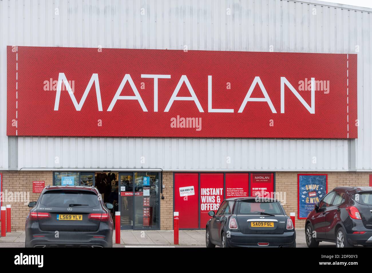 Matalan Store front, minorista británico de moda y artículos para el hogar, Reino Unido Foto de stock