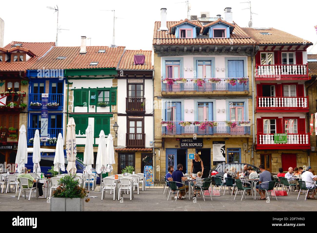 Hondarribia (Fuenterrabia), casas tradicionales. Guipúzcoa, Euskadi, España. Foto de stock