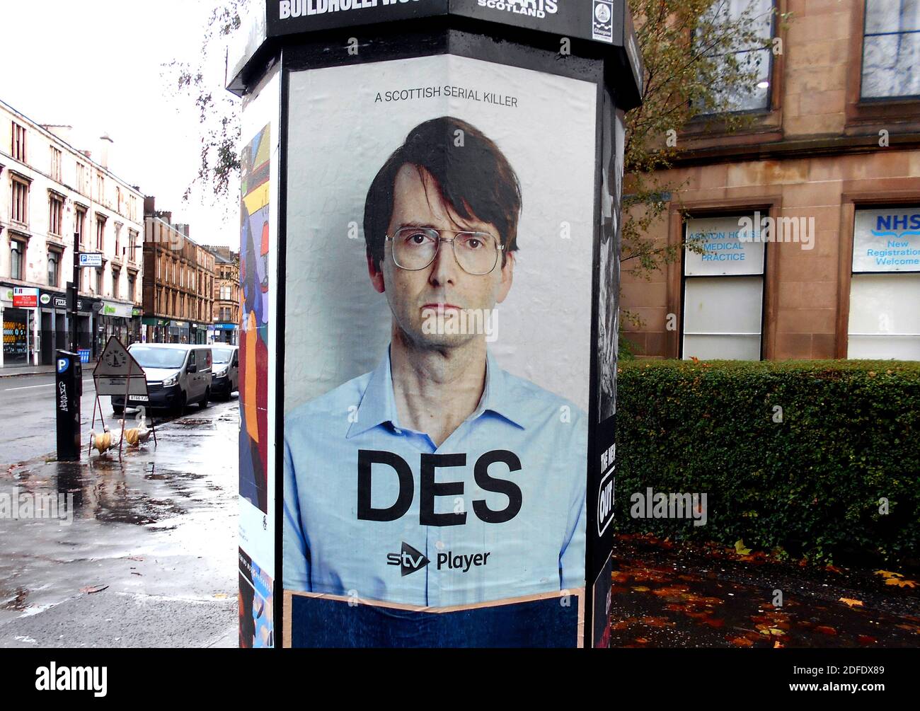 Un cuadro del actor escocés, David Tennant, adorna un pilar publicitario en Glasgow, para promover un programa de televisión en el que está apareciendo. ALAN WYLIE/ALAMY © Foto de stock