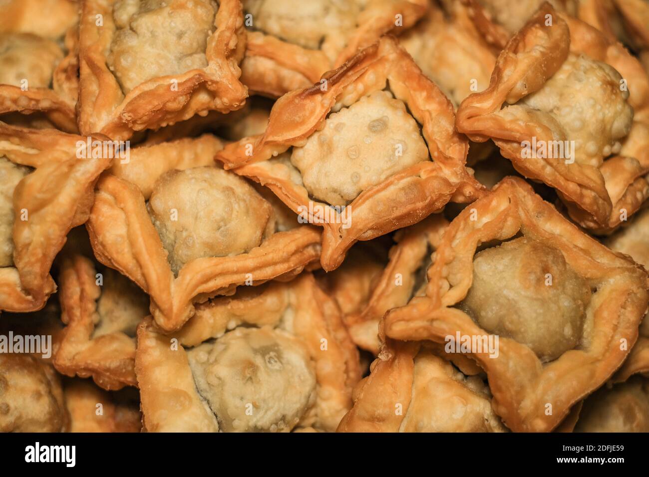 Dulces tradicionales italianos de Navidad pastorelle, repostería casera de comida de cocina Foto de stock