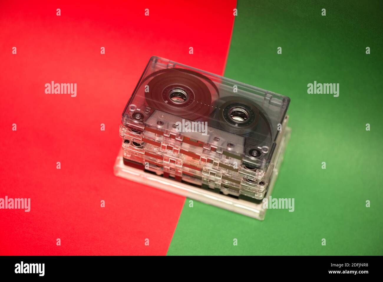 Vintage Cassette Estéreo Pletina Grabadora O Reproductor De Fotos,  retratos, imágenes y fotografía de archivo libres de derecho. Image 13103665