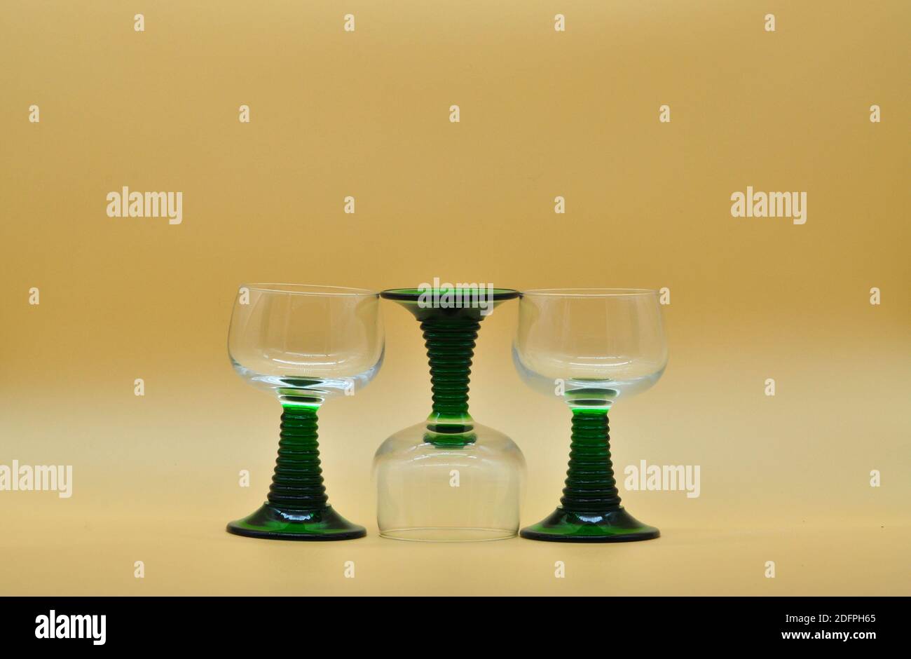 DRINK Set de vasos de agua de vidrio soplado By SkLO