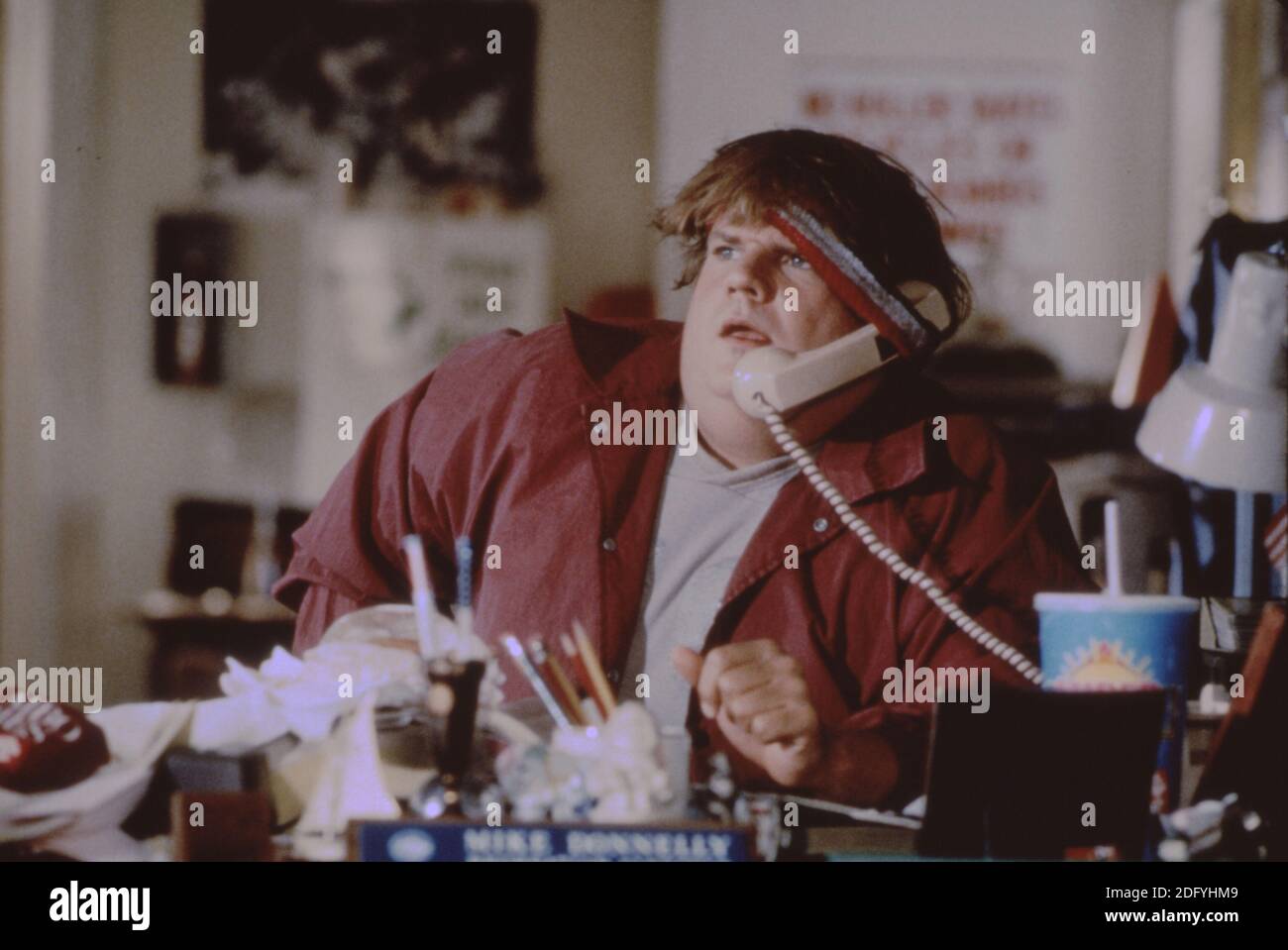 Chris Farley retrata a Mike Donnelly en la película Black Sheep Foto de stock