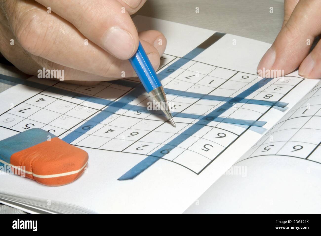 Sudoku difícil ilustração stock. Ilustração de cruzes - 12858739