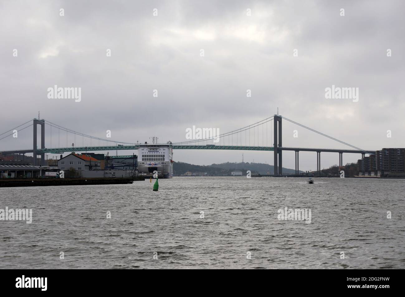 Puente colgante de Alvsborg cruzando el río Gota en Gotemburgo Foto de stock