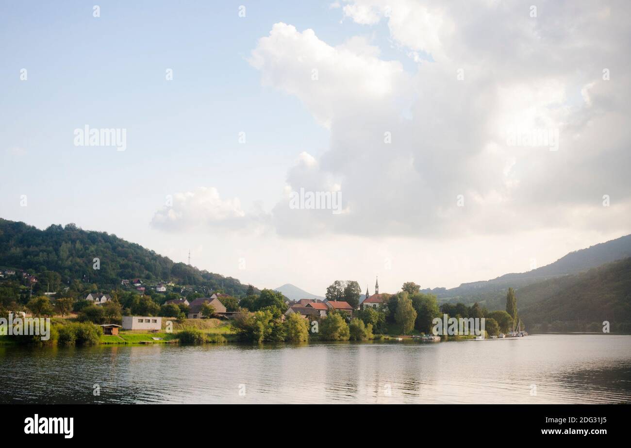 Vista del río Elba en el este de Alemania Foto de stock