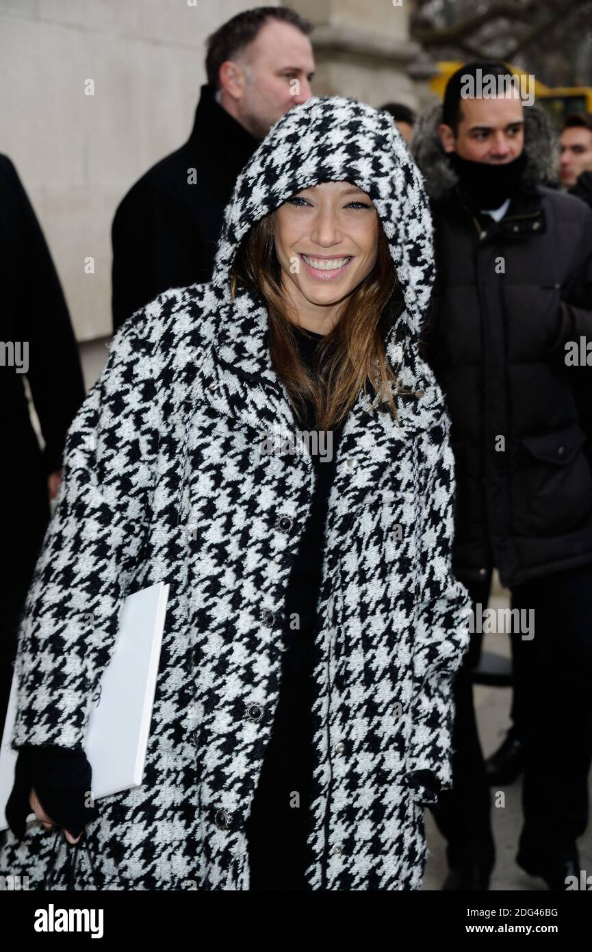 Laura Smet asiste a los espectáculos de primavera de verano 2017 de Chanel Haute Couture como parte de la Semana de la Moda de París el 24 de enero de 2016 en París, Francia. Foto de Aurore Marechal/ABACAPRESS.COM Foto de stock