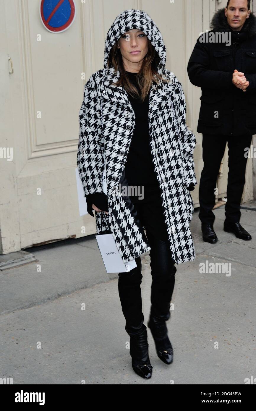 Laura Smet asiste a los espectáculos de primavera de verano 2017 de Chanel Haute Couture como parte de la Semana de la Moda de París el 24 de enero de 2016 en París, Francia. Foto de Aurore Marechal/ABACAPRESS.COM Foto de stock