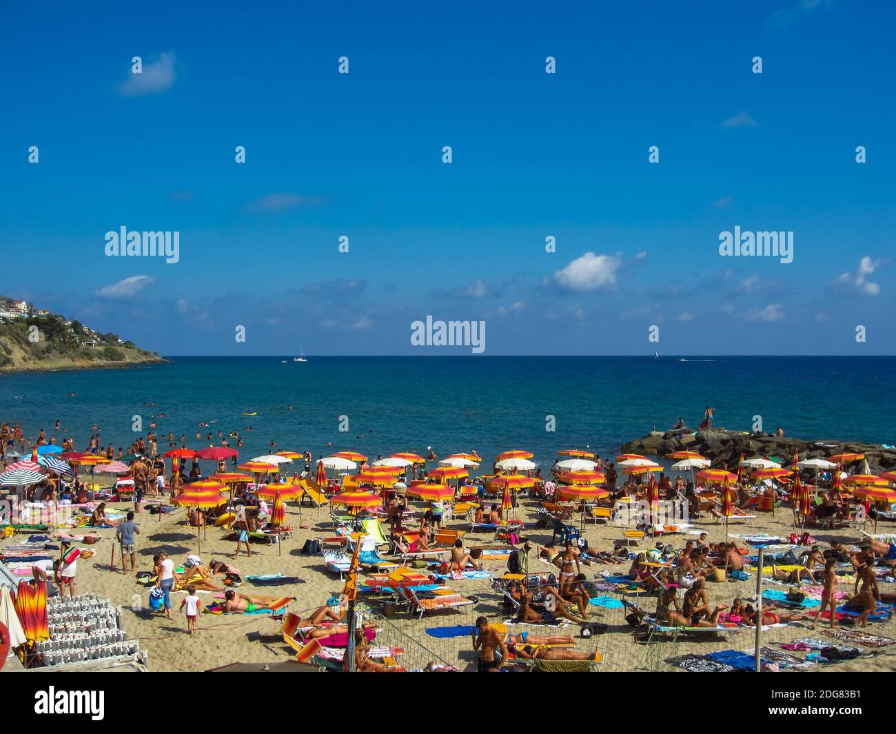 Playa en San Remo Foto de stock