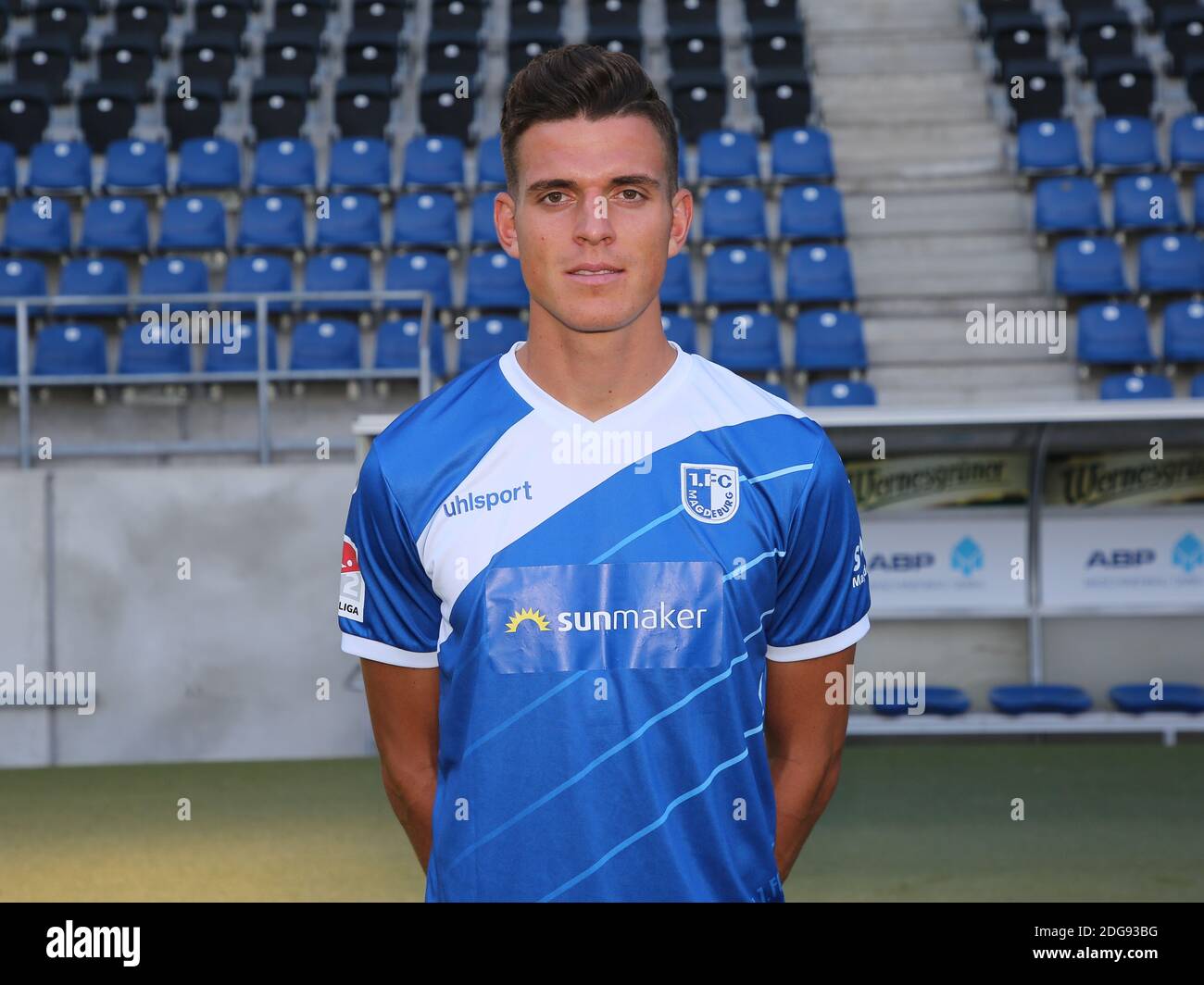 El futbolista alemán Tobias MÃ¼ller 1.er FC Magdeburg DFB DFL Segunda temporada de la Bundesliga 2018-19 Foto de stock