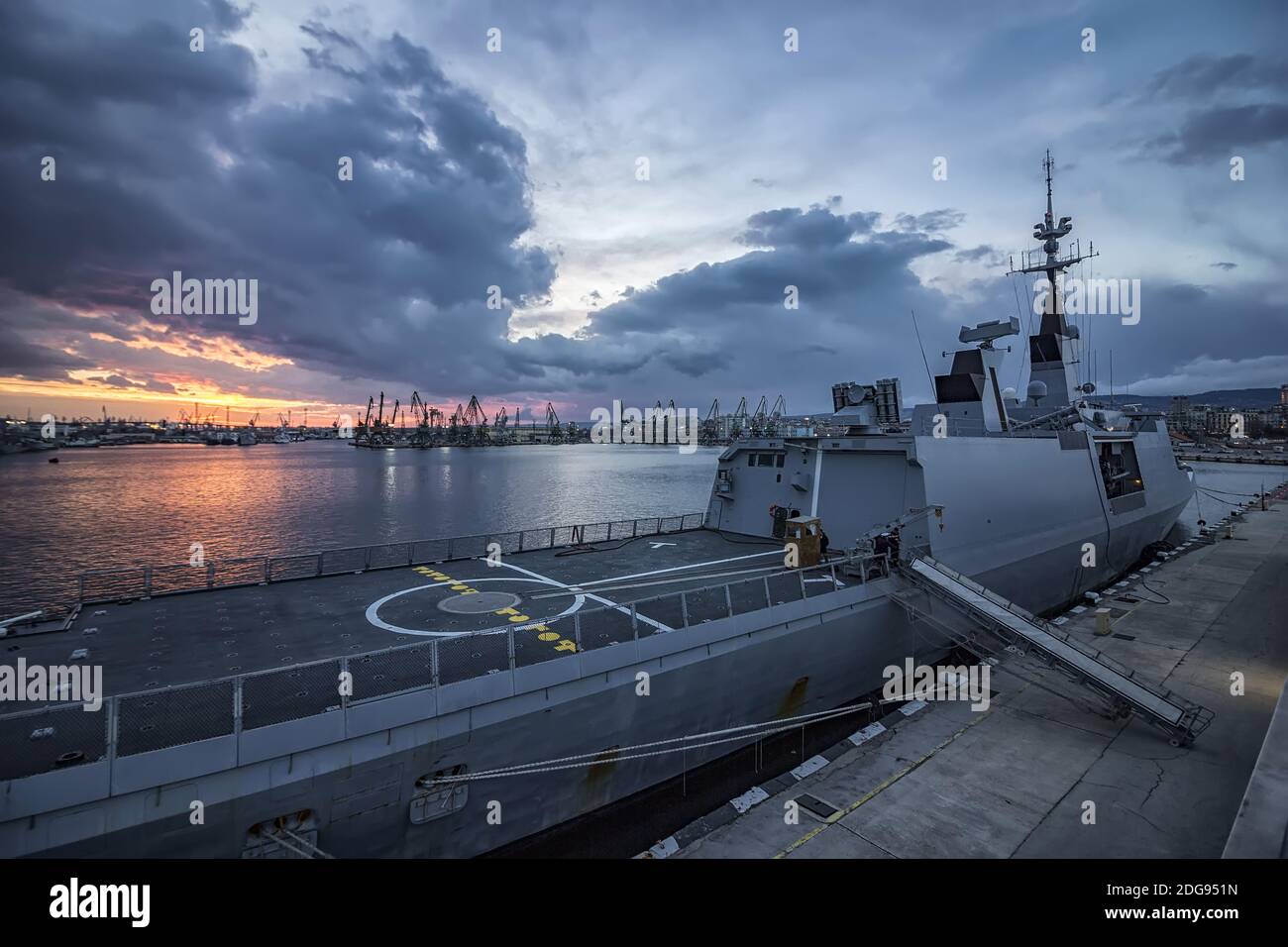 Fuerzas navales fragata Foto de stock