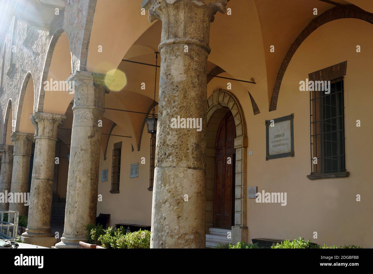 Palacio Ordelaffi. La catedral en la plaza principal de la ciudad de Bertinoro. Bertinoro, Forlì-Cesena, Emilia-Romaña, Italia Foto de stock
