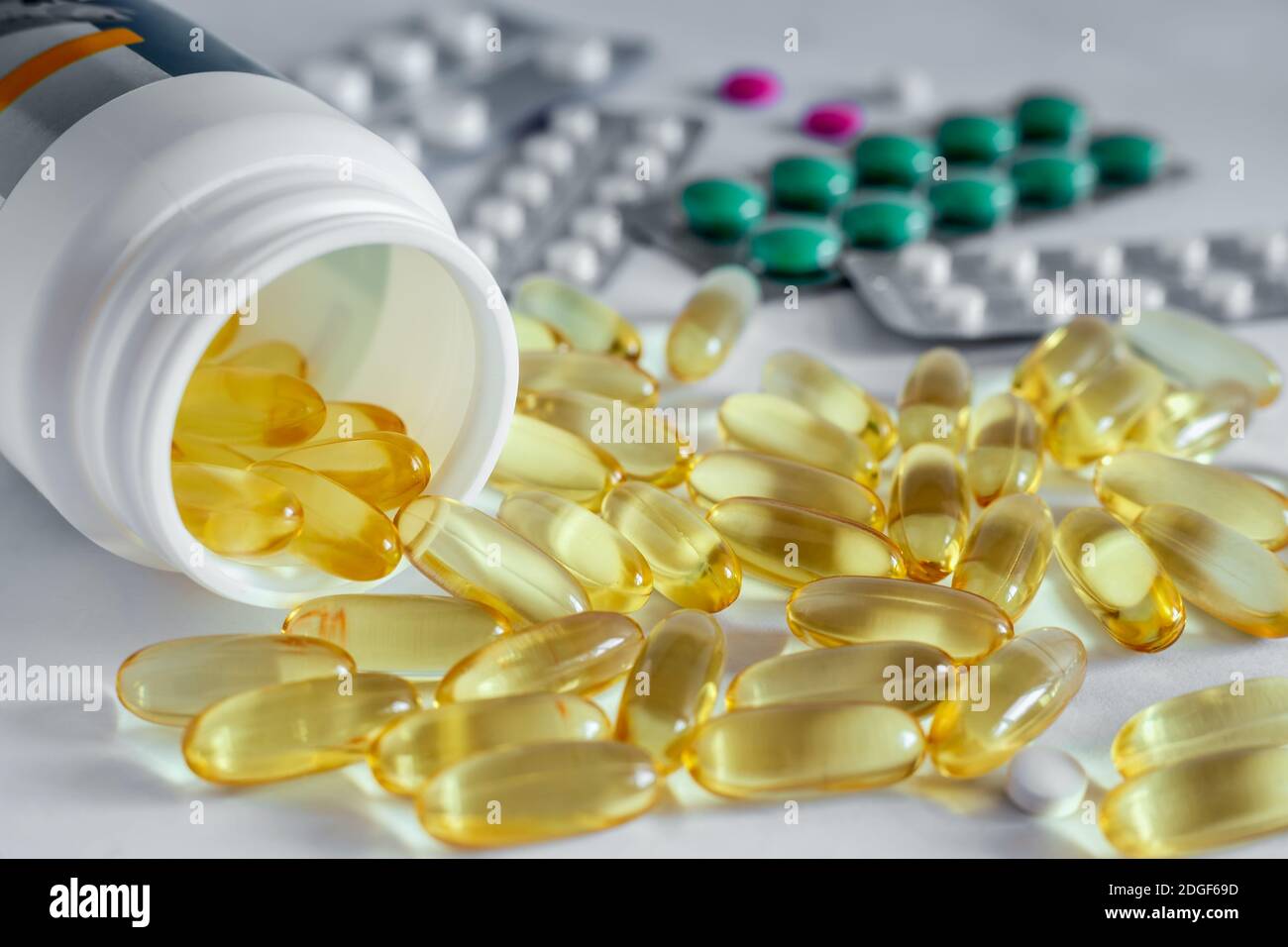 Farmacia y Medicina: diferentes tipos de formas farmacéuticas. Foto de stock