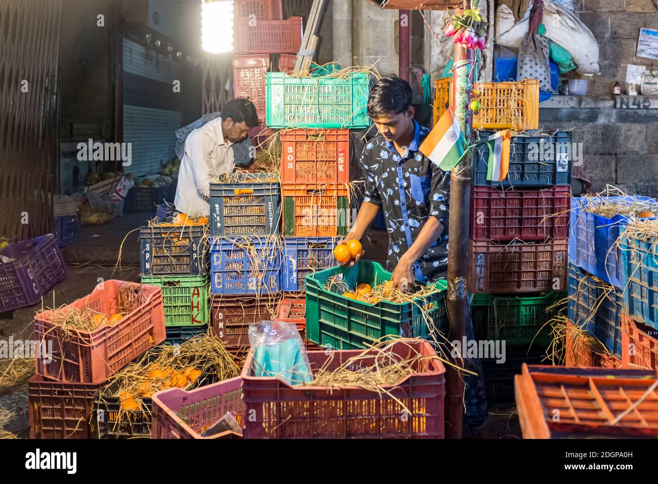 Crawford Market, ahora llamado Mahatma Jyotiba Phule Mandai, es un mercado popular en el sur de Mumbai para comprar productos y bienes para el hogar. Foto de stock