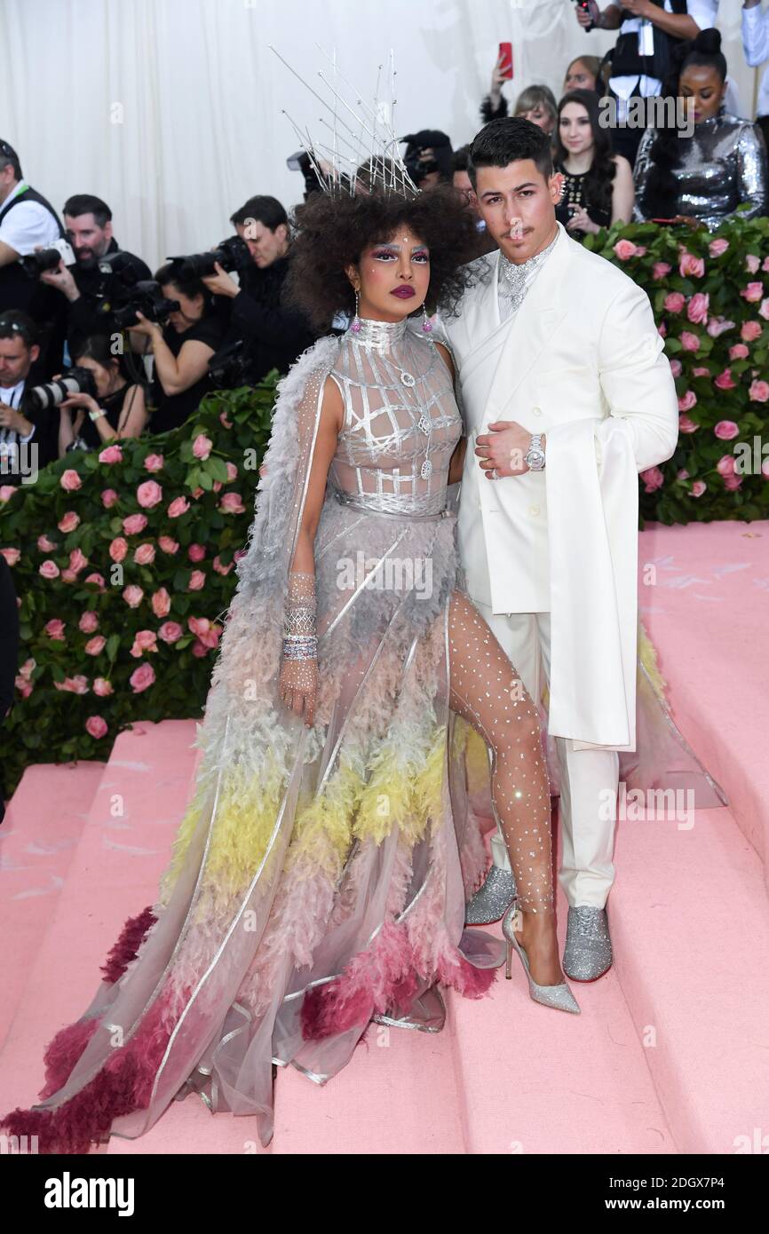 priyanka chopra gala dress 2019