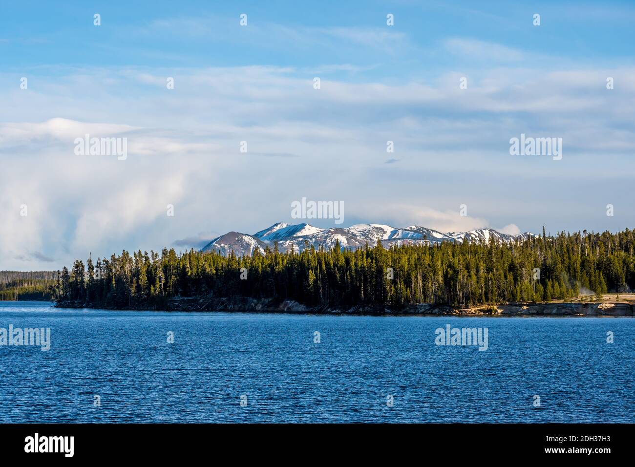 Con vistas al paisaje del Parque Nacional Yellowstone, Wyoming Foto de stock
