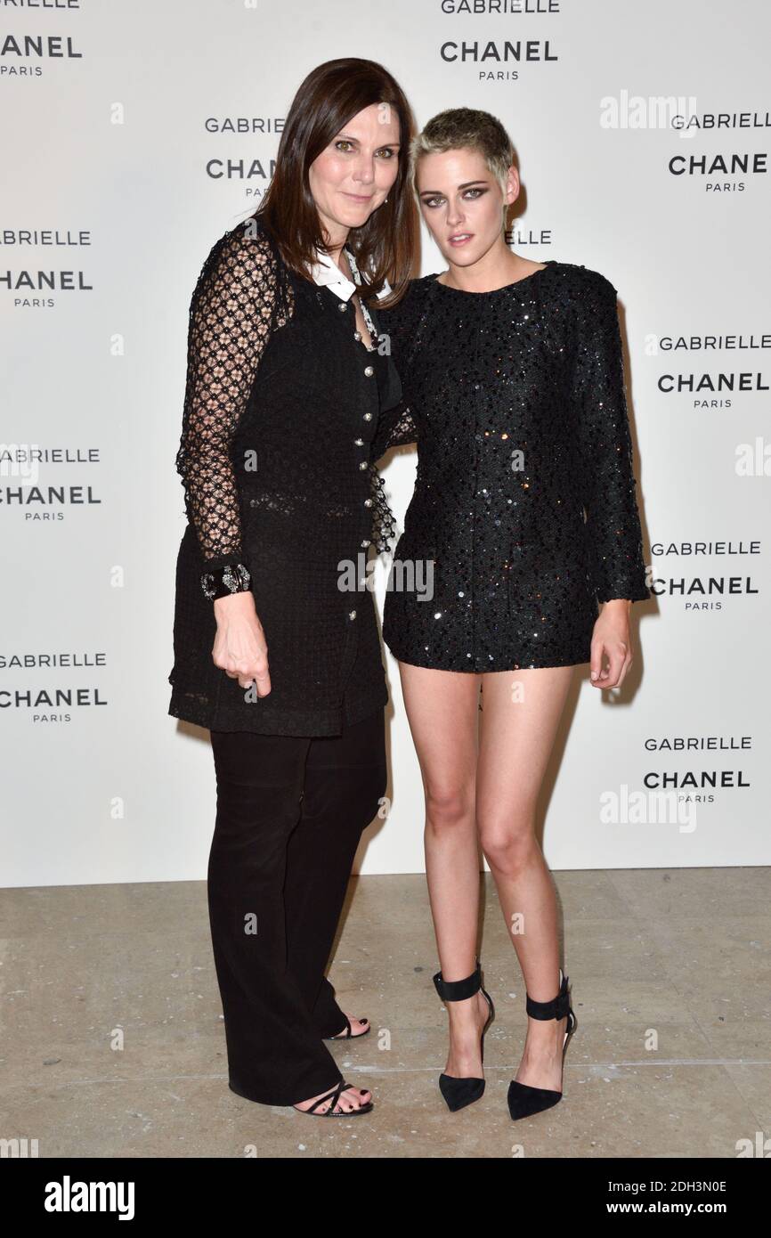 Kristen Stewart asistió a la fiesta para el nuevo perfume Chanel 'Gabrielle',  en el Palacio de Tokio en París, Francia, el 4 de julio de 2017. Foto de  Alban Wyters/ABACAPRESS.COM Fotografía de