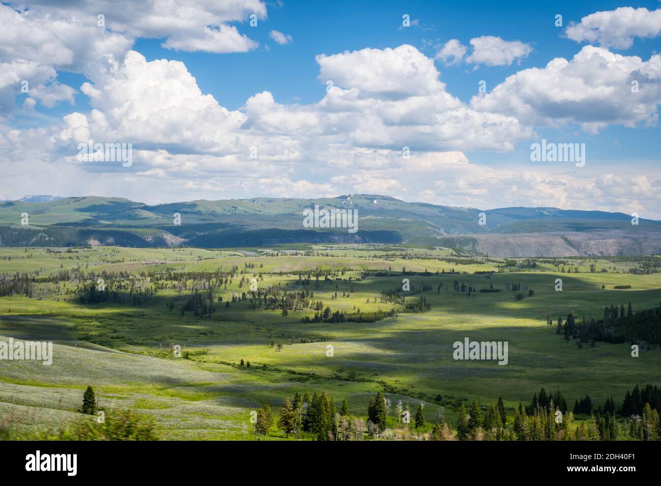 Un hermoso con vistas de la naturaleza en el Parque Nacional Yellowstone, Wyoming Foto de stock