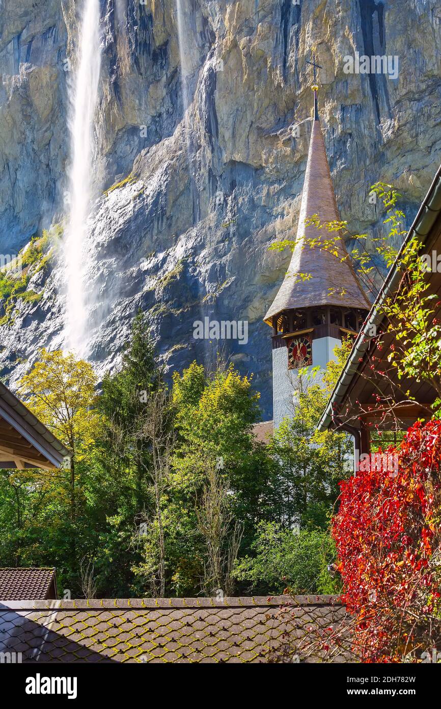 Cascada Lauterbrunnen, Staubbach, Suiza Fotografía de stock - Alamy