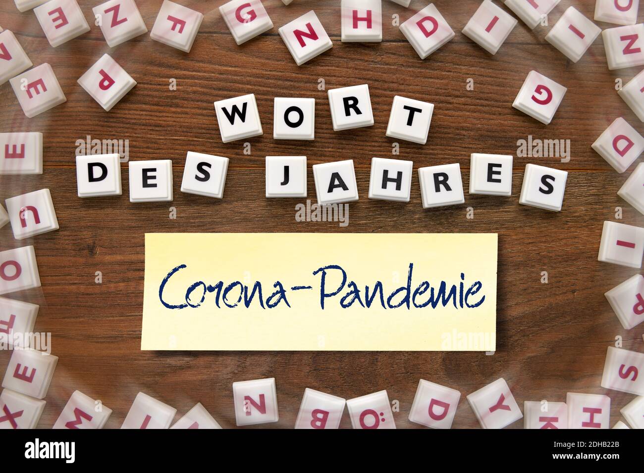 FOTOMONTAGE, Wort des Jahres 2020: Corona-Pandemie Foto de stock