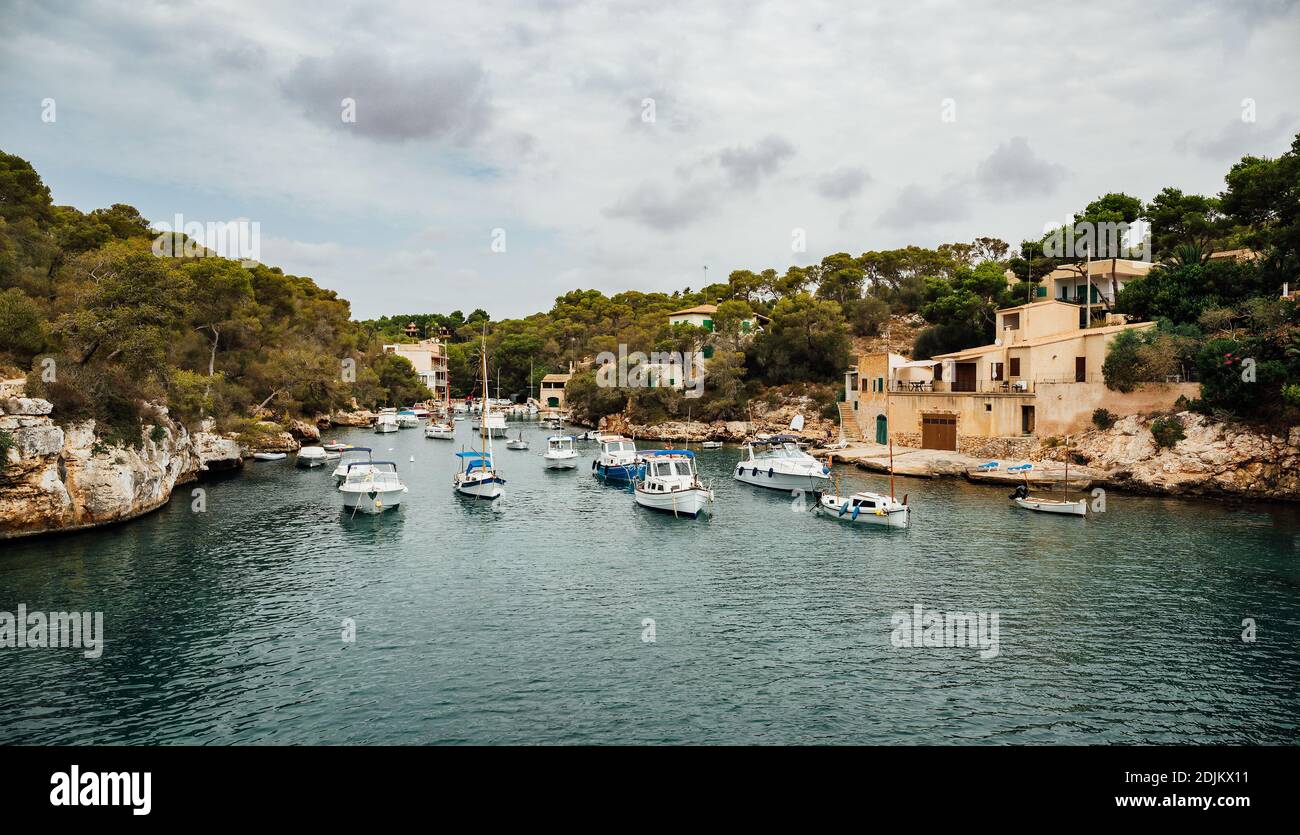 El Puerto de Cala Figuera, Mallorca, España. Foto de stock