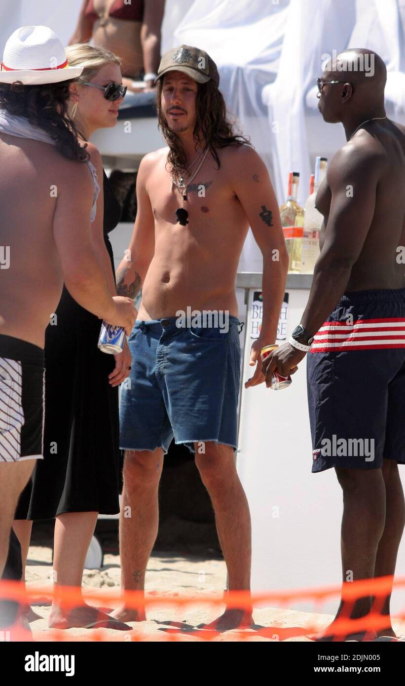 Sin Pantalones Cortos Fotos e Imágenes de stock - Alamy