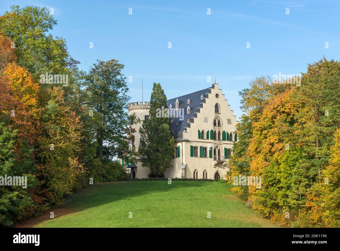 Alemania, Baviera, Rödental - Unterwohlsbach, Castillo de Rosenau, otoño, bosque. Foto de stock