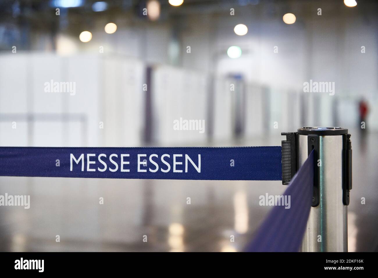 Covid19 Impfzentrum der Stadt Essen in einer Messehalle eingerichtet mit Beteilingung verschiedenster Hilfsorganizationen Foto de stock