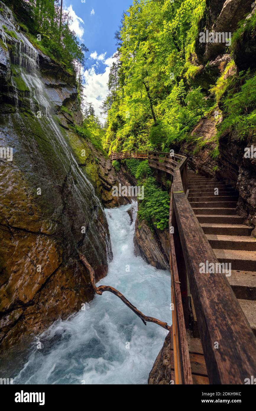 Cascadas, río, garganta, cañón, Wimbachklamm, Berchtesgaden, Baviera, Alemania, Europa Foto de stock