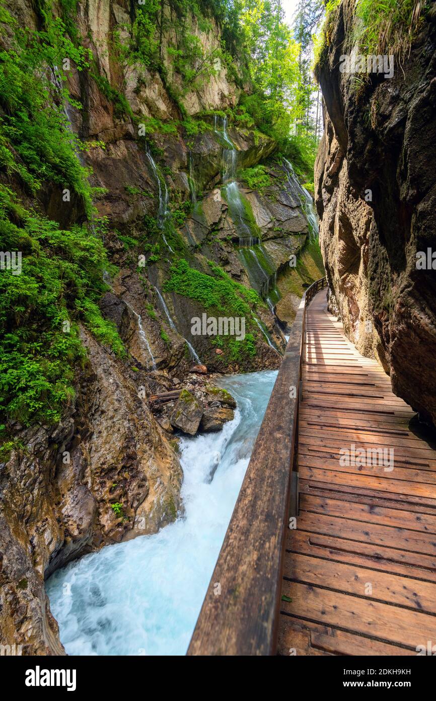 Cascadas, río, garganta, cañón, Wimbachklamm, Berchtesgaden, Baviera, Alemania, Europa Foto de stock