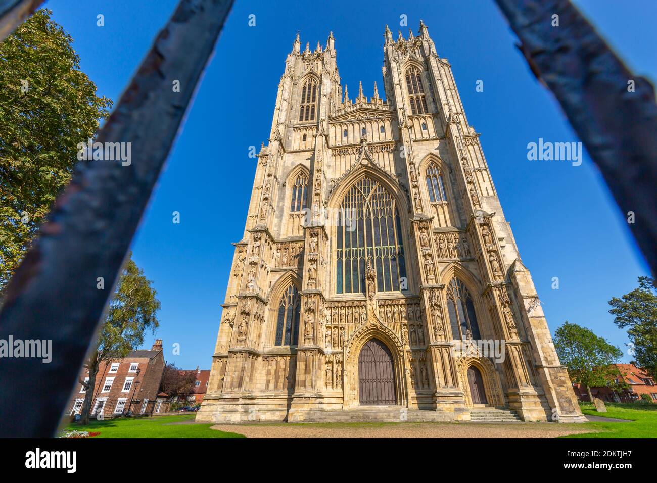 Vista de Beverley Minster en un día soleado, Beverley, Humberside Norte, Yorkshire del este, Inglaterra, Reino Unido, Europa Foto de stock