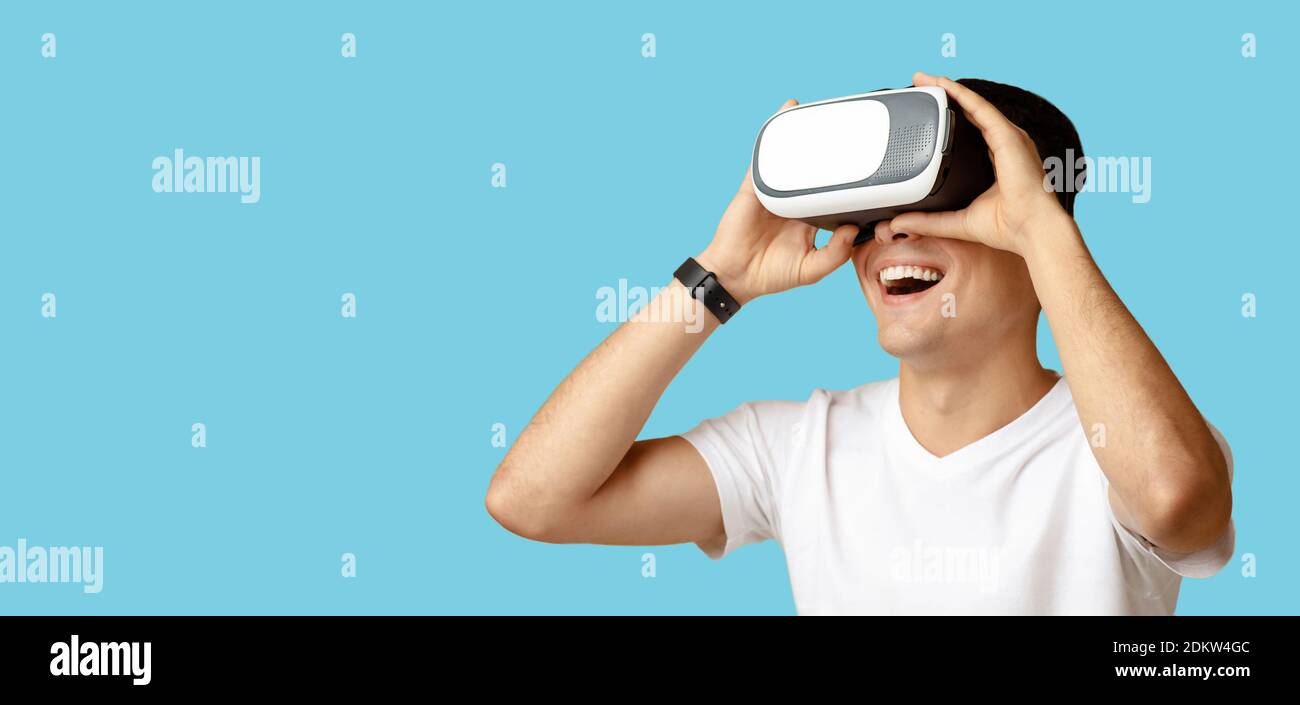 Increíble mundo virtual y gadgets de entretenimiento para el tiempo libre Foto de stock