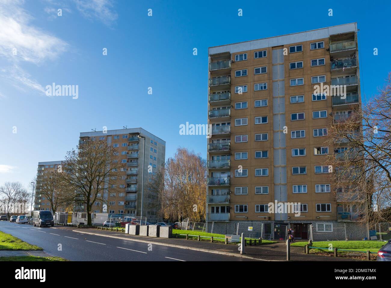 Bloques de pisos en Shannon Road en Primrose Hill Estate, Kings Norton, Birmingham, que están por ser demolidos Foto de stock