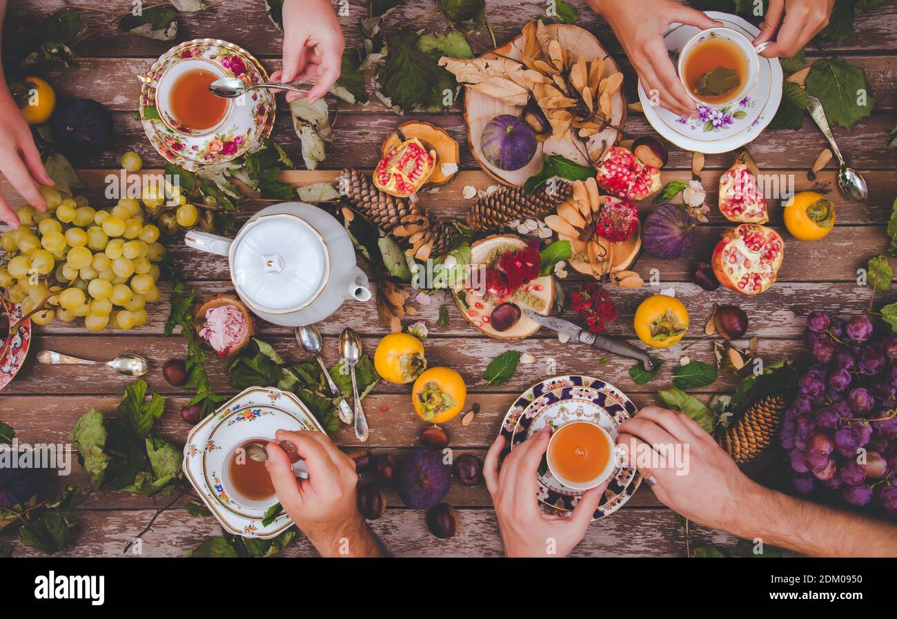 Hora del té de otoño Foto de stock