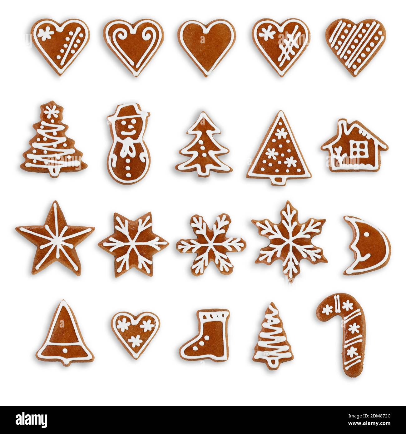 Pan de jengibre - galletas caseras de Navidad aisladas sobre fondo blanco Foto de stock