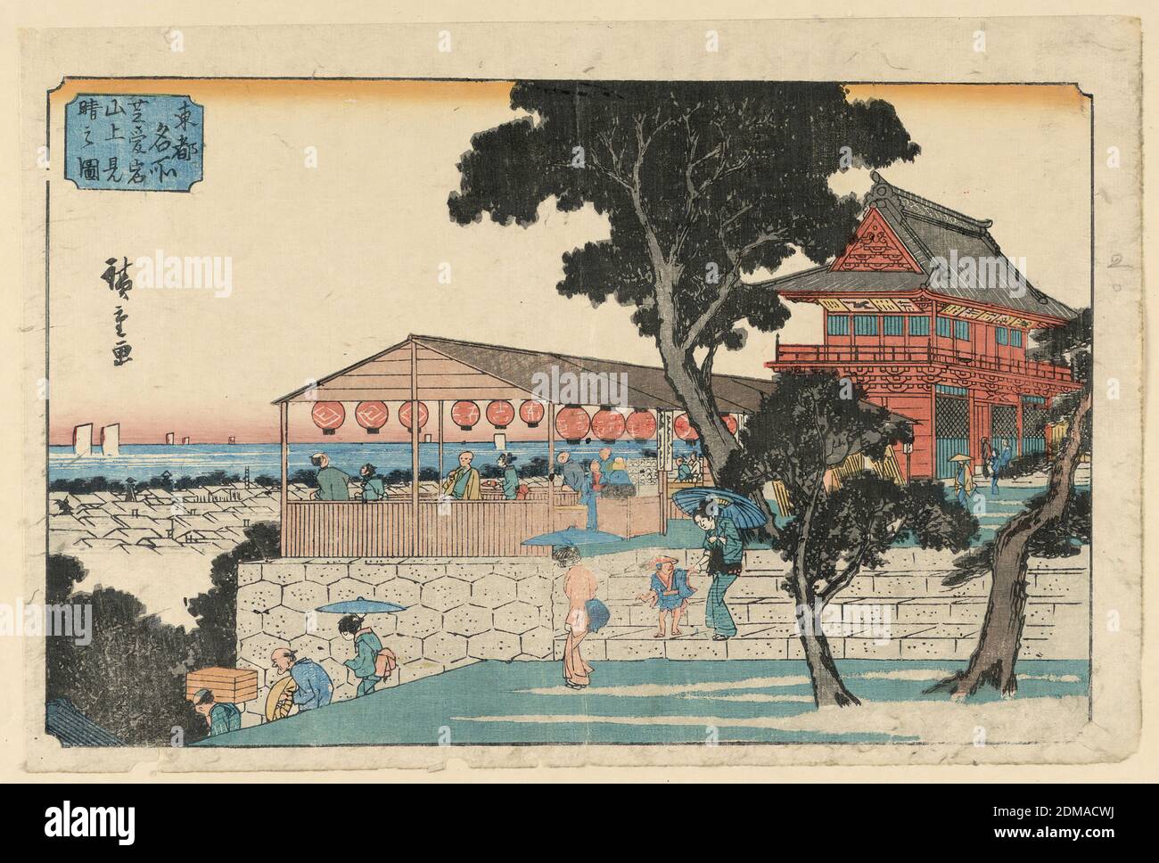 Descendiendo un santuario, Ando Hiroshige, japonés, 1797–1858, estampado Woodblock en tinta de color sobre papel, un santuario en la cima de una colina está decorado con faroles. Una familia está bajando las escaleras. Una mujer mira hacia atrás al niño pequeño. Una madre equilibra elegantemente una sombrilla en una mano mientras guía a su hijo por los escalones empinados. Esta brillante escena tiene vistas a los tejados y al océano, Japón, 1797-1858, paisajes, impresión Foto de stock