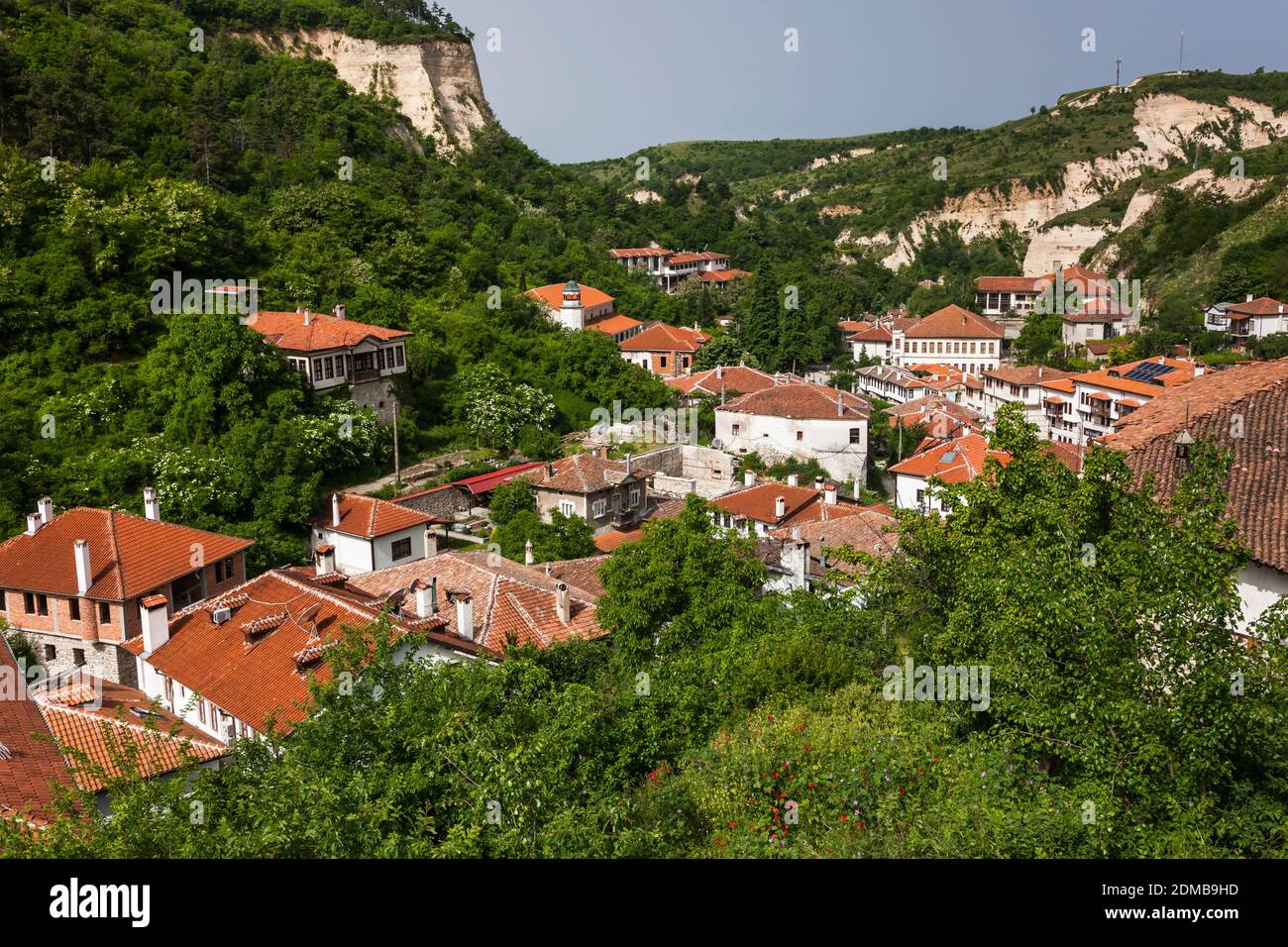 Pueblo de Melnik en el valle, Melnik, Provincia de Blagoevgrad, Bulgaria, Europa del sudeste, Europa Foto de stock
