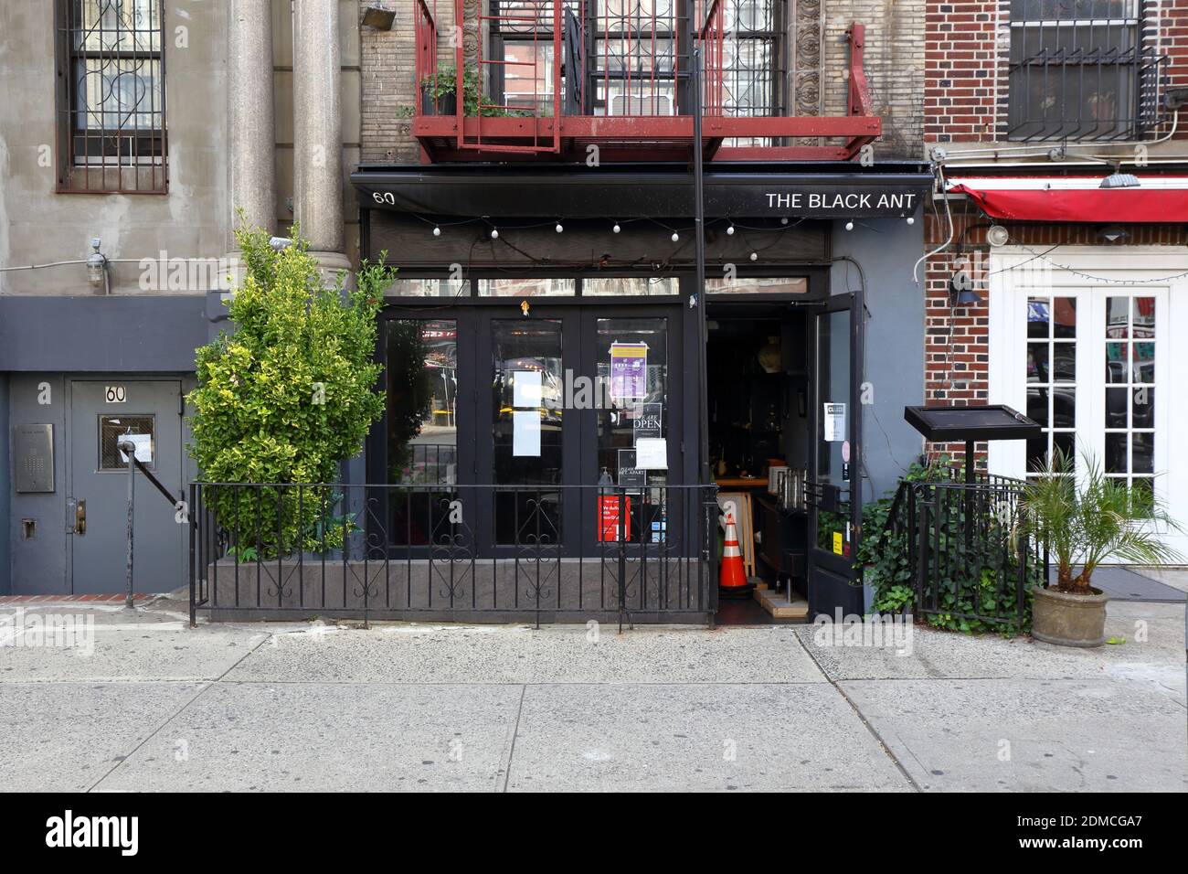 The Black Ant, 60 2nd Ave, Nueva York, NYC foto de un restaurante mexicano en el barrio East Village de Manhattan. Foto de stock