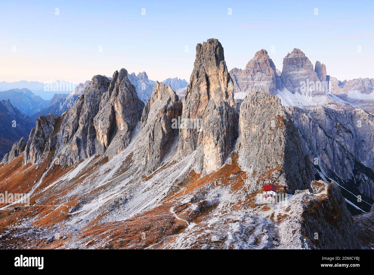 Vista panorámica de las Montañas Rocosas contra Sky Foto de stock