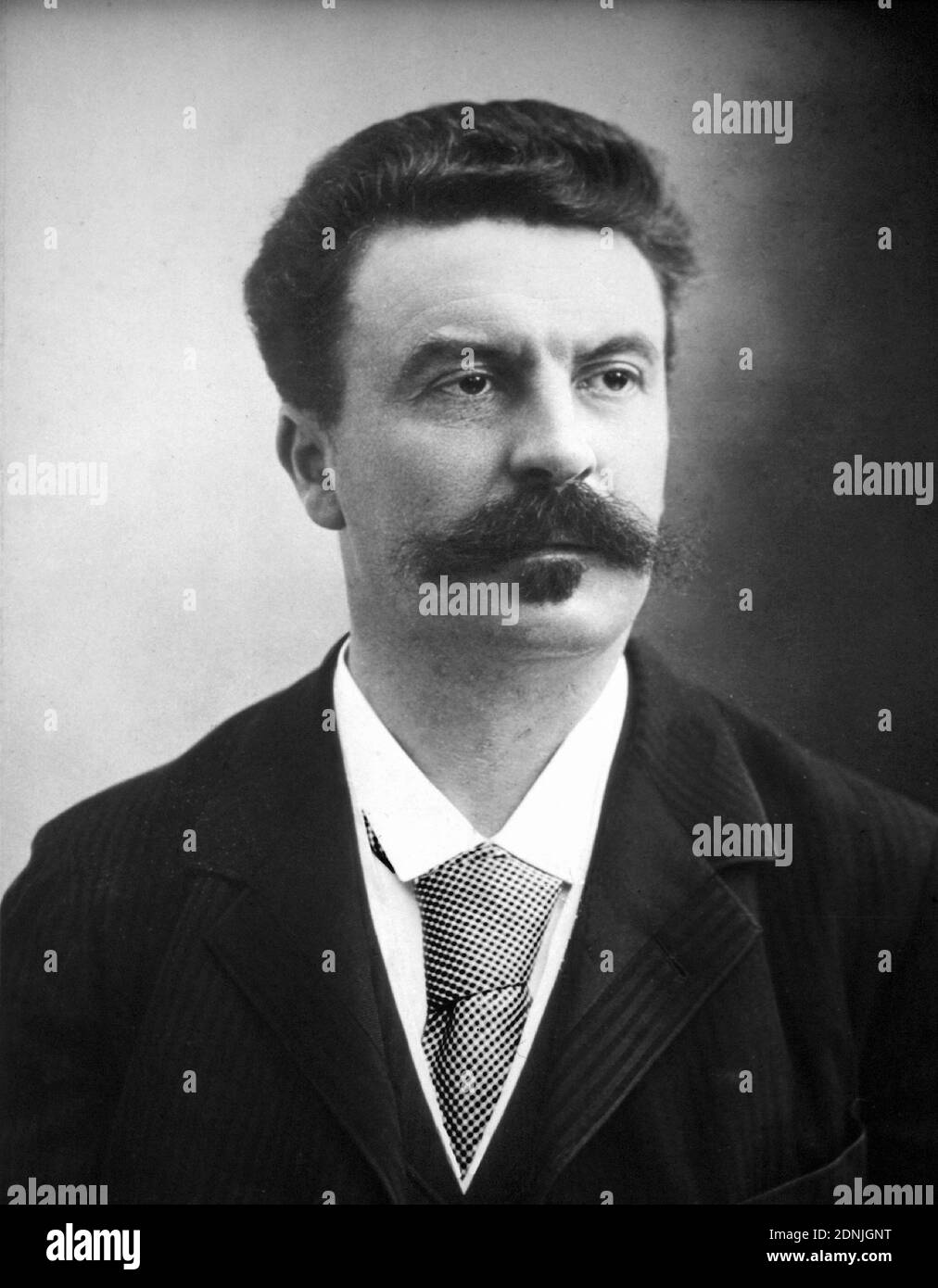 retrato de Guy de Maupassant (1850-1893) Foto de stock
