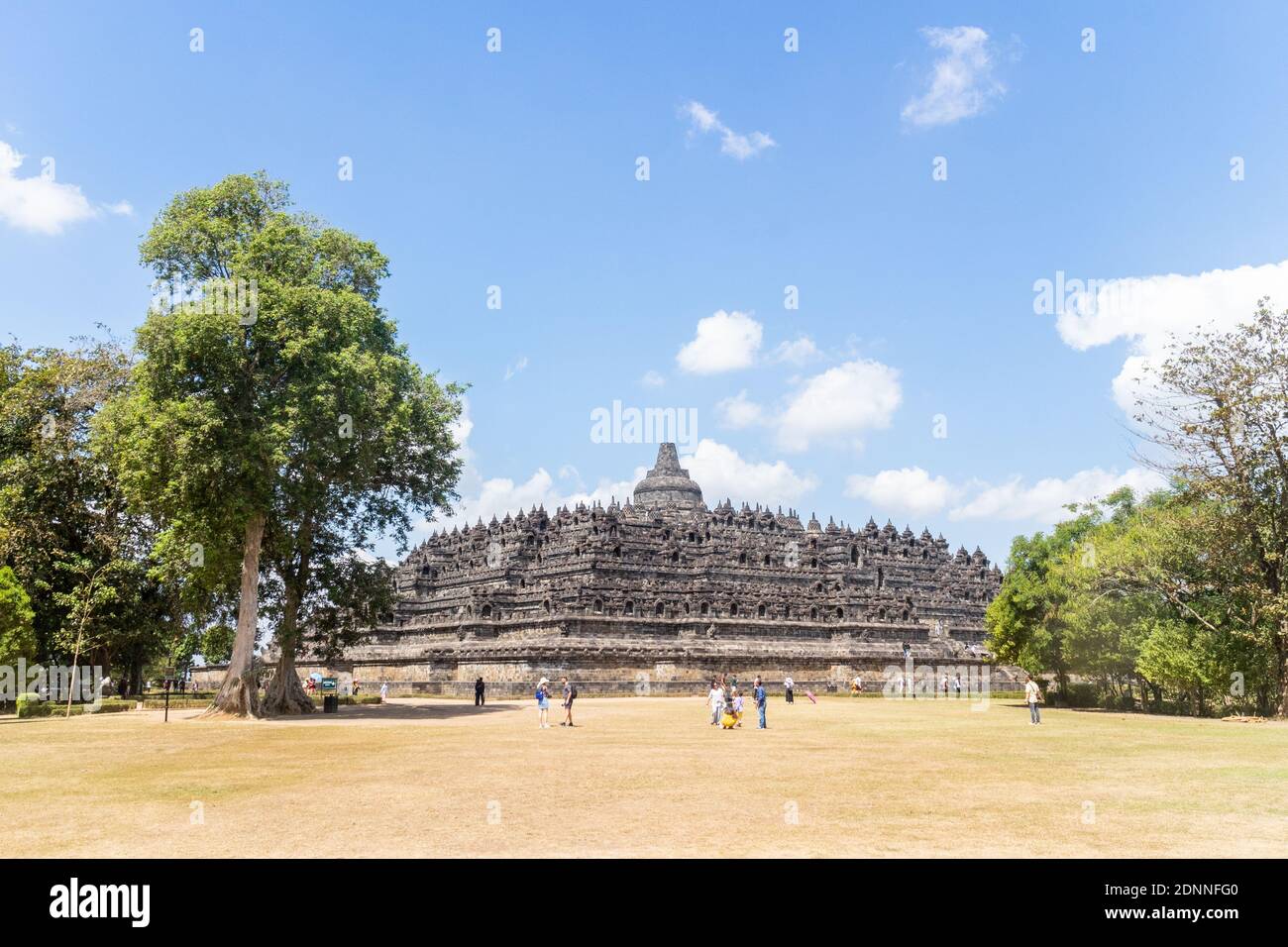 El antiguo templo budista en Borobudur, Indonesia Foto de stock