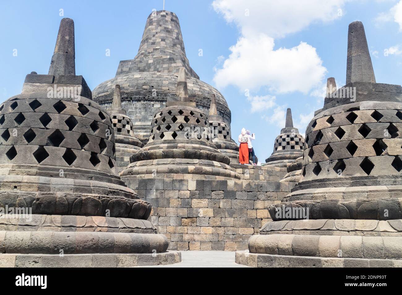 El antiguo templo budista en Borobudur, Indonesia Foto de stock