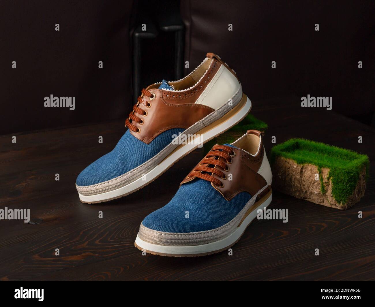 Catálogo de zapatos fotografías e imágenes de alta resolución - Alamy