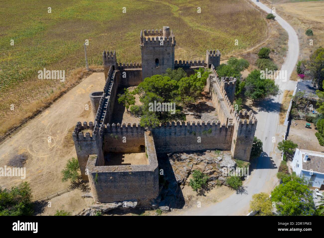 Castillo de las aguzaderas en el coronil fotografías e imágenes de alta  resolución - Alamy