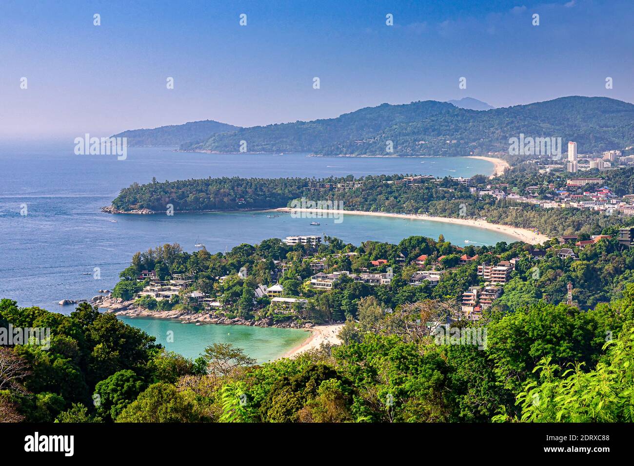 Un alto ángulo de visualización de la Bahía contra el cielo Foto de stock