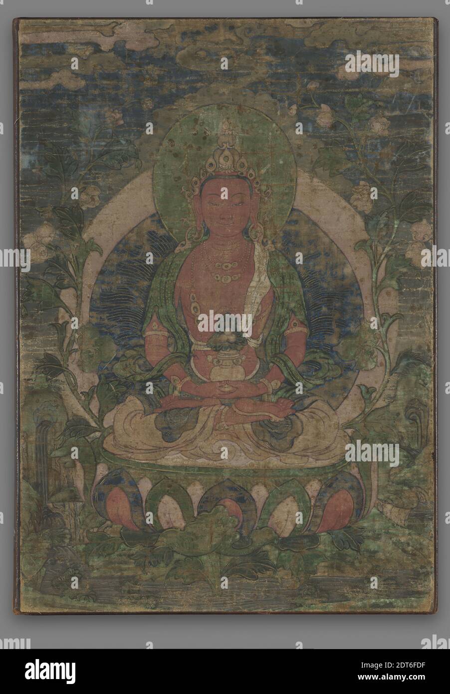 Buda, siglo 19, Tangka, color sobre seda montado en un escritorio blotter folio, 18 3/4 × 13 1/4 pulg. (47.6 × 33.7 cm), Tibet, China, Tibetano, siglo 19, Pinturas Foto de stock